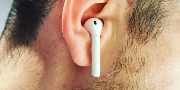 1482741160-8894-landscape-1473292905-airpods