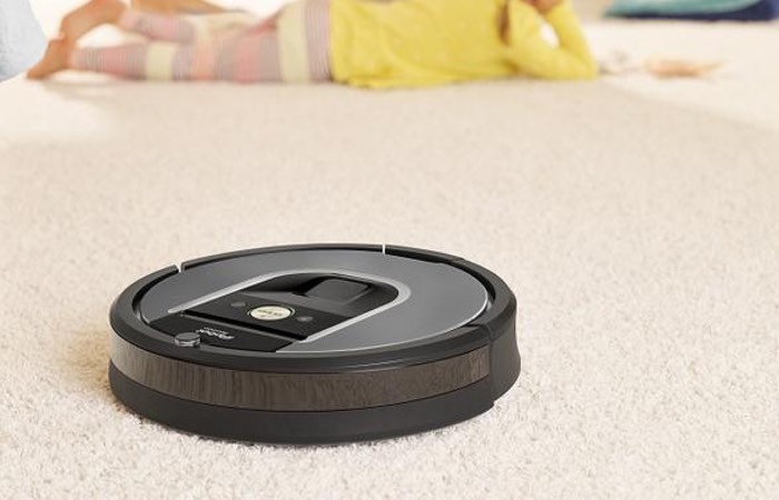 New iRobot Roomba 960 Robot Vacuum Cleaner Launches For $700