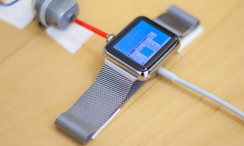 Developer Gets Windows 95 Running on an Apple Watch