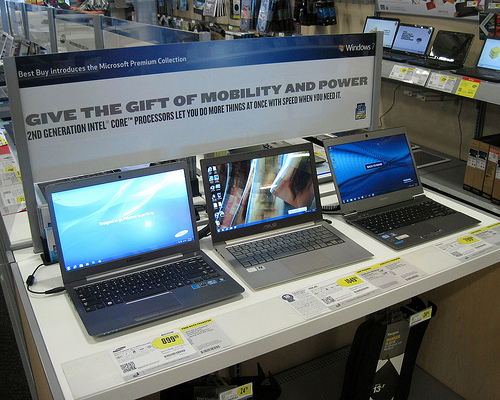 Are there any touchscreen laptops that are not Ultrabooks?
