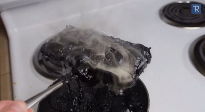 Boiling an iPhone 6 in Coca-Cola, for science
