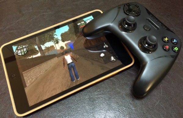 SteelSeries Stratus XL is the only iOS gaming accessory you need