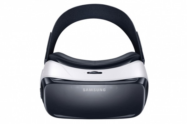 gearvr_007_top_black-640x427-c