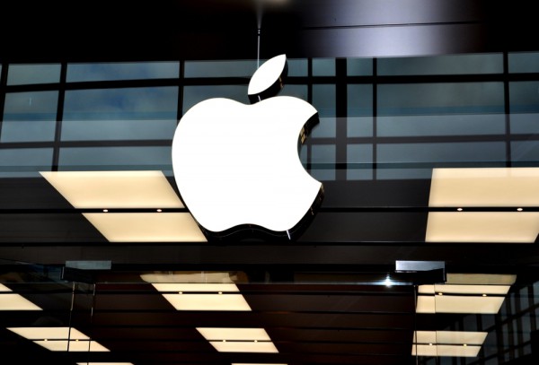 How a Top Apple Exec Hires