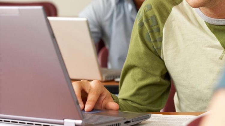 Sprint to Offer 1M Low-Income Students Free Devices, Data