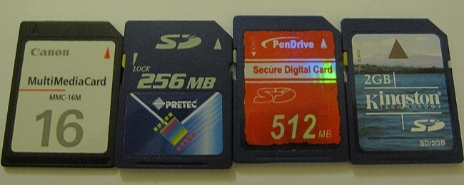Why are Contacts not Uniformly Placed on SD Cards?