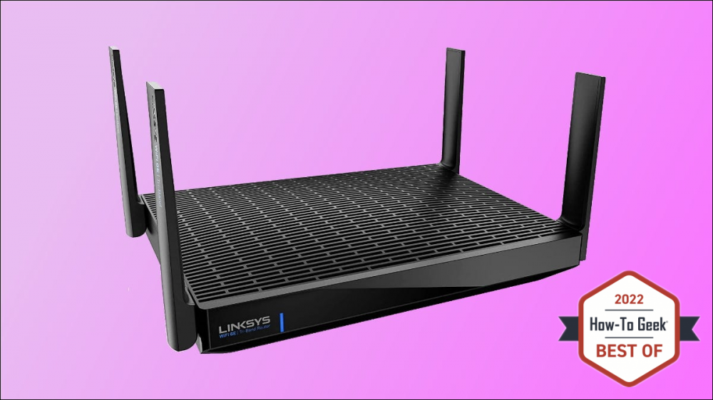 Linksys MR7500 on pink background