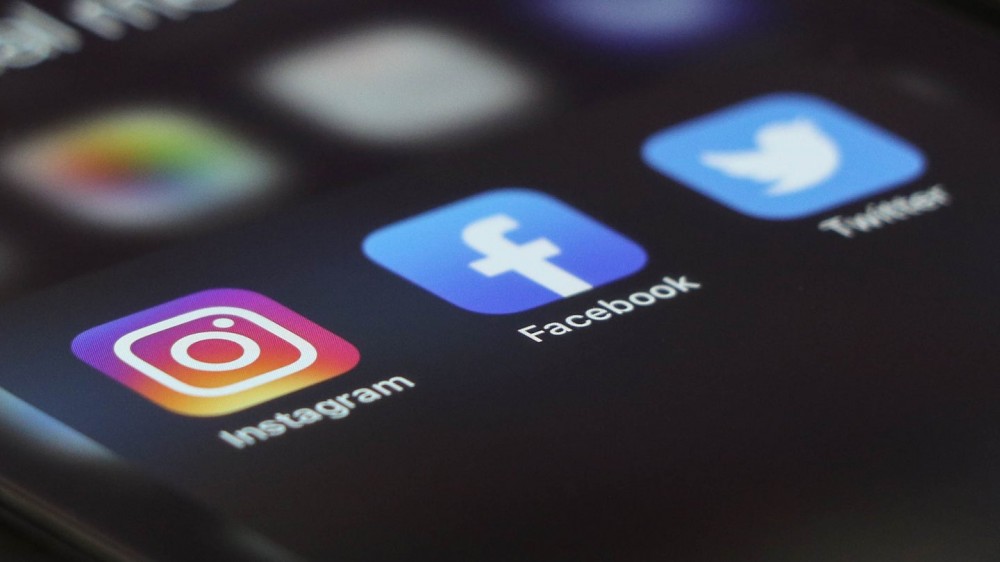 Instantly edit Facebook posts and other social media mistakes