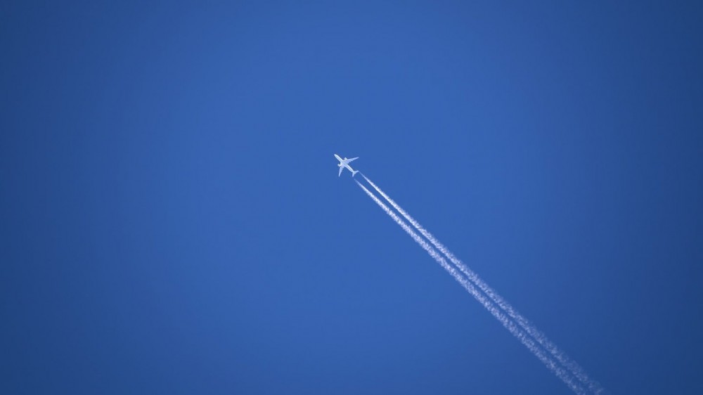How high do planes fly? It depends on if they’re going east or west.