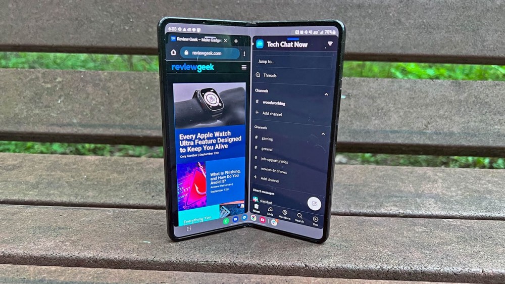 Galaxy Z Fold 5 Has a Nearly Gapless Hinge in New Hands-on Photos